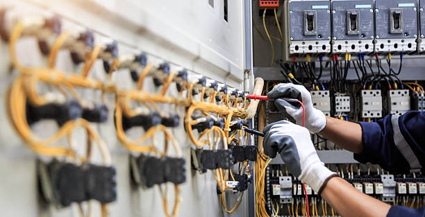 Professional Electrician technician working in Frankford, DE